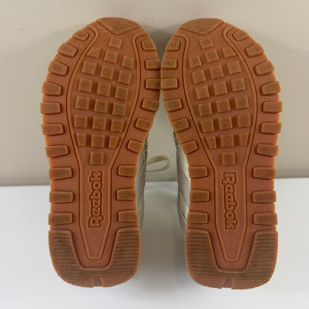 Reebok Beige and Gray Sneakers with Cheetah Pattern Accents‎ Sz 3 - Picture 10 of 13